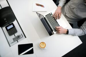 Wprowadzanie innowacji technologicznych w tradycyjne branże